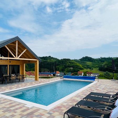 Holiday House Adamo Selno 外观 照片